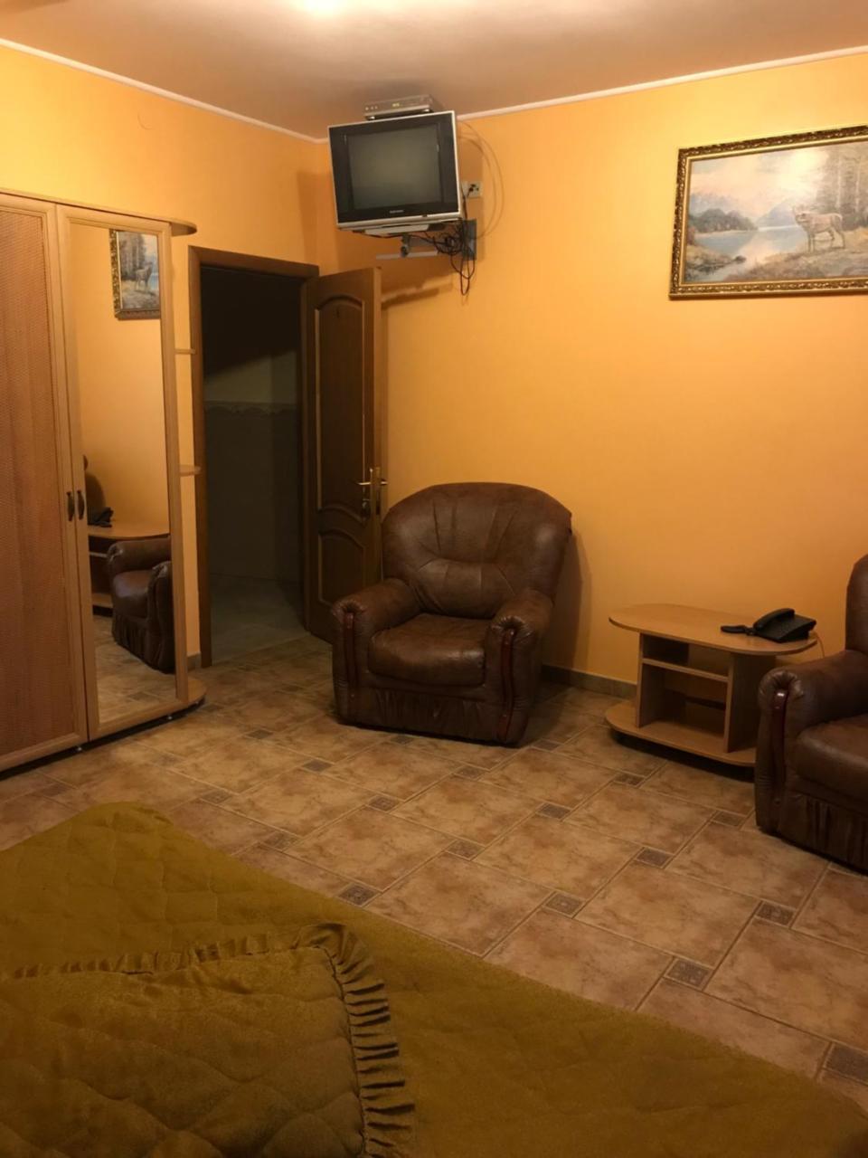 Hotel Rava-Ruska Luaran gambar
