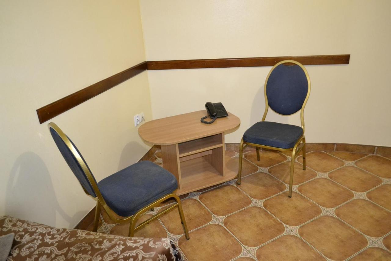Hotel Rava-Ruska Luaran gambar