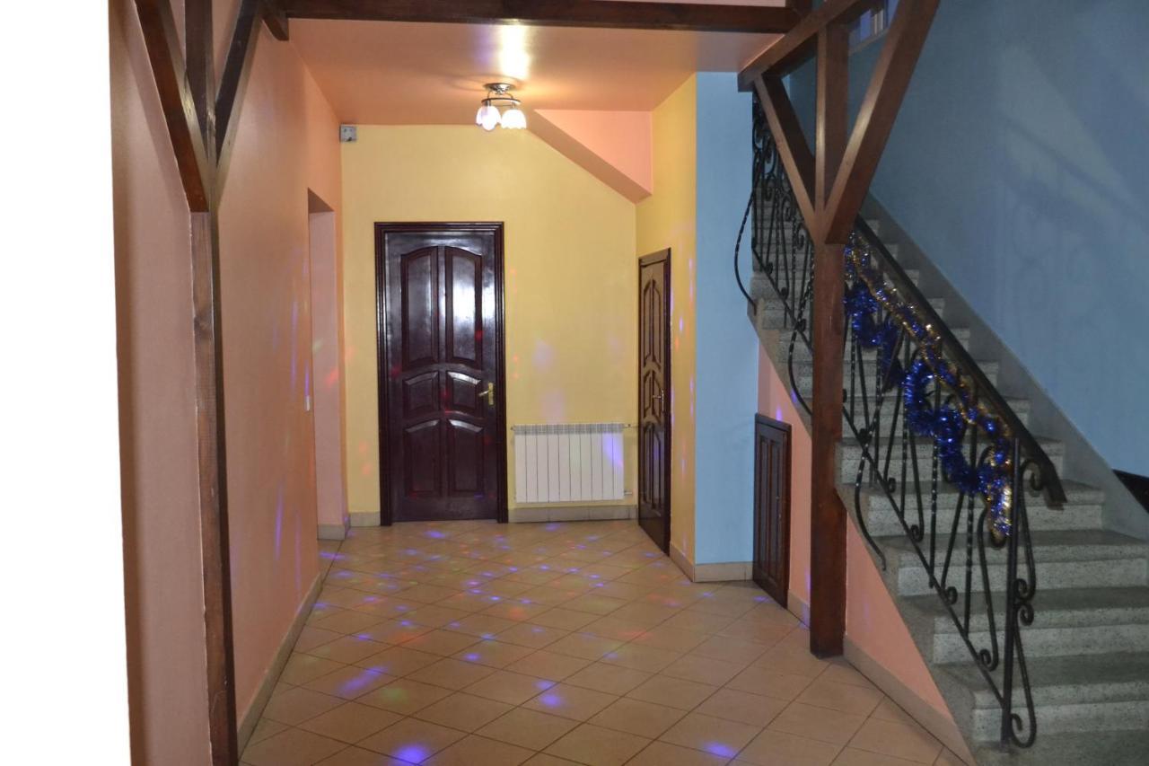 Hotel Rava-Ruska Luaran gambar